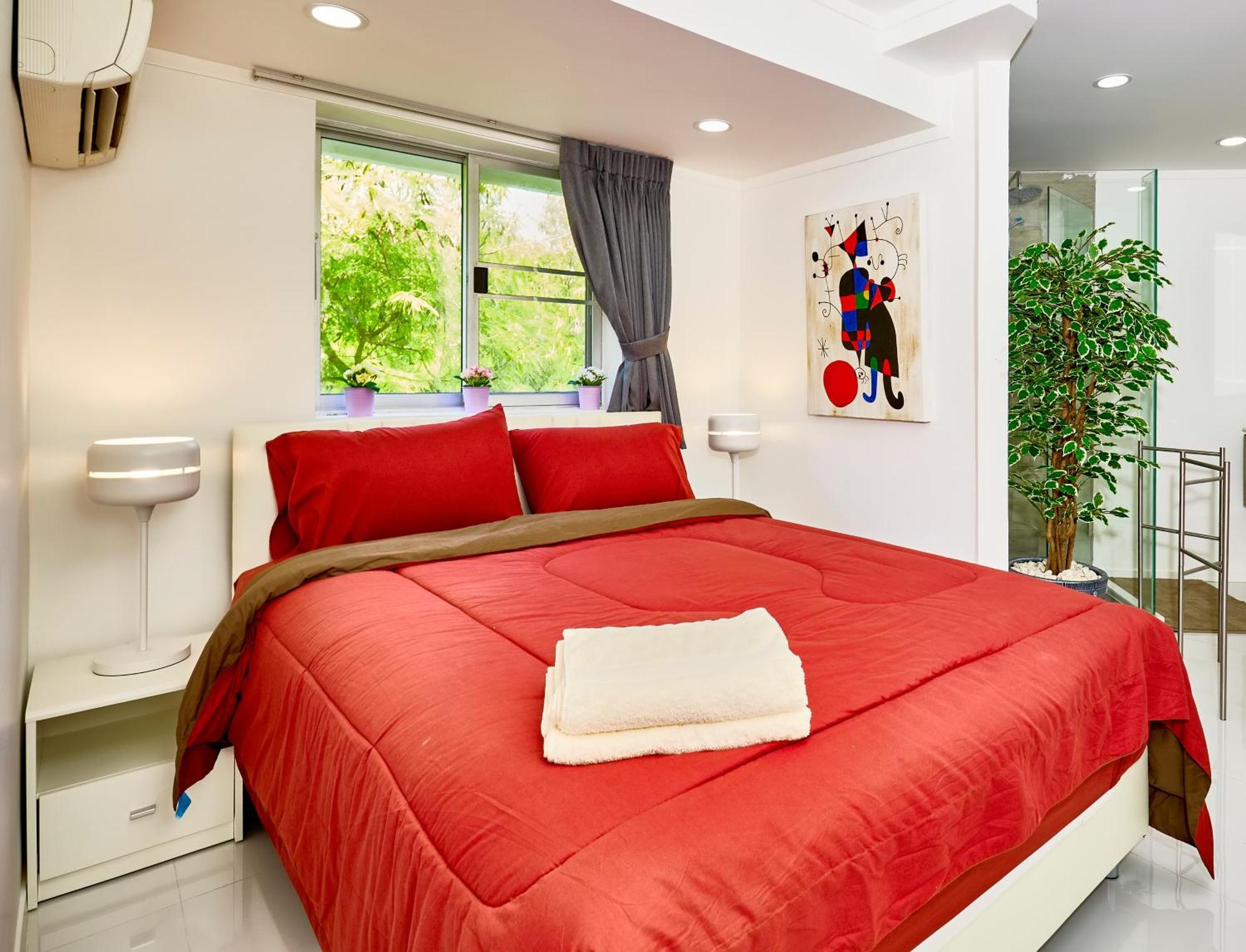 Luxurious Apartment On Jomtien Beach Road Praia de Jomtien Exterior foto