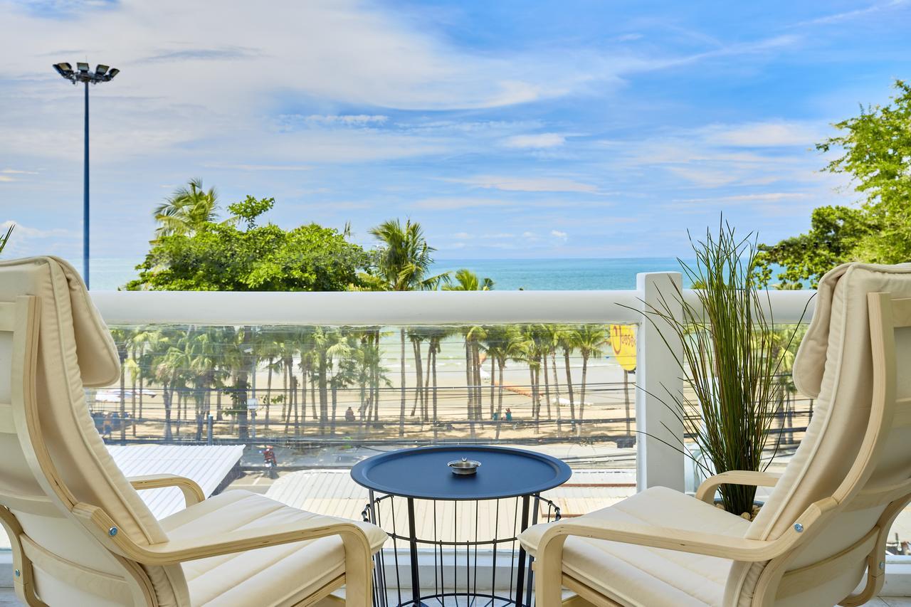 Luxurious Apartment On Jomtien Beach Road Praia de Jomtien Exterior foto