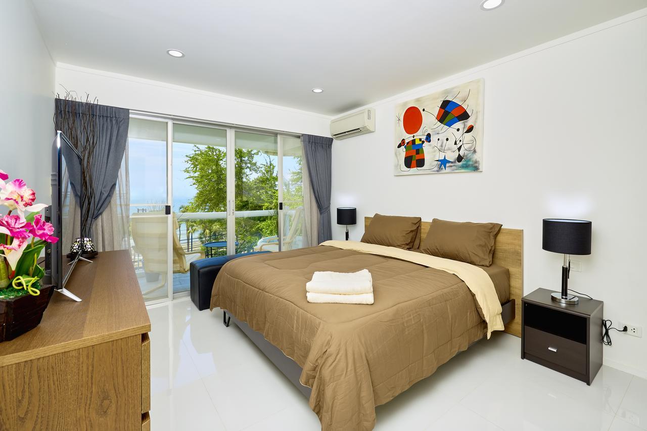 Luxurious Apartment On Jomtien Beach Road Praia de Jomtien Exterior foto