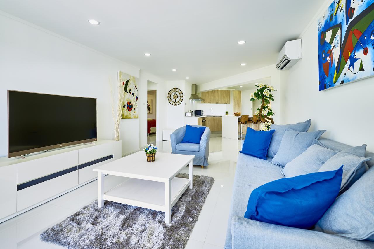 Luxurious Apartment On Jomtien Beach Road Praia de Jomtien Exterior foto