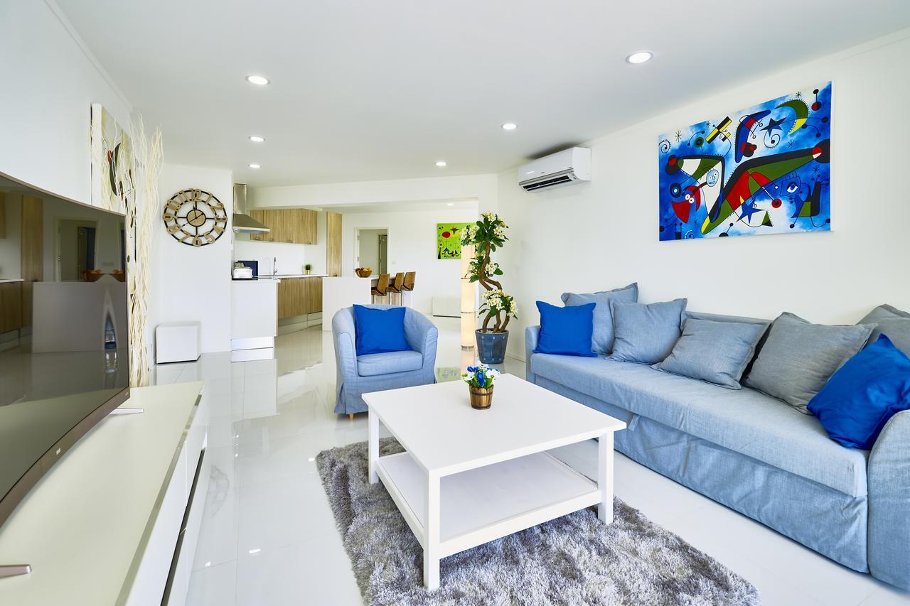 Luxurious Apartment On Jomtien Beach Road Praia de Jomtien Exterior foto